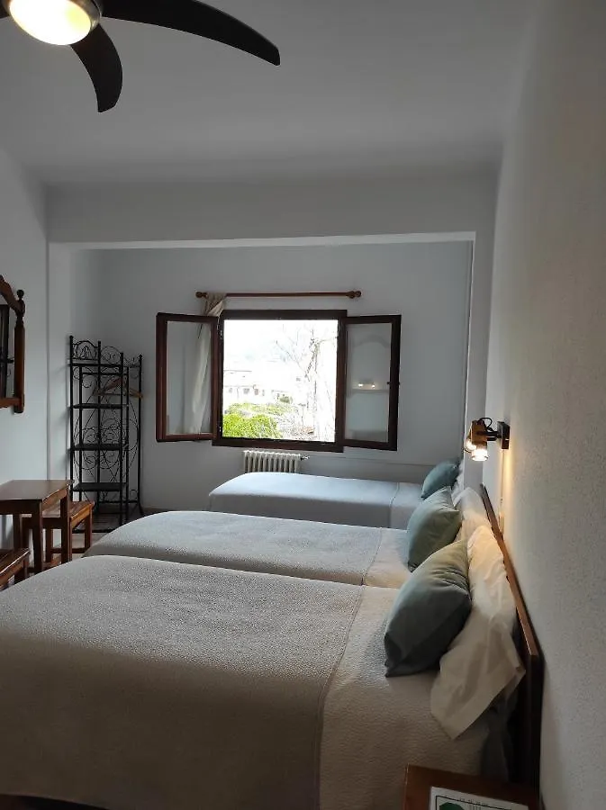 Hostal Nadal Soller 2*,