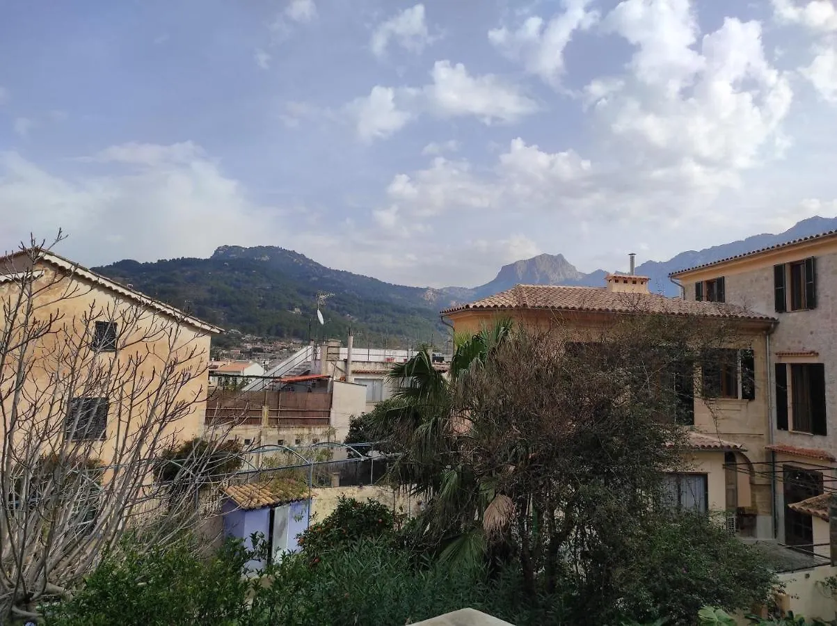 Hostal Nadal Soller 2*,